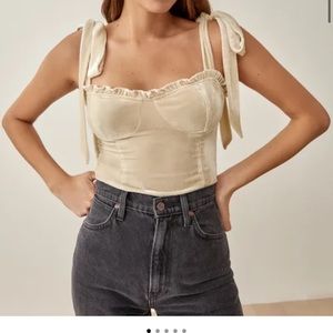 Reformation Colomba Velvet Top. color almond, size 4